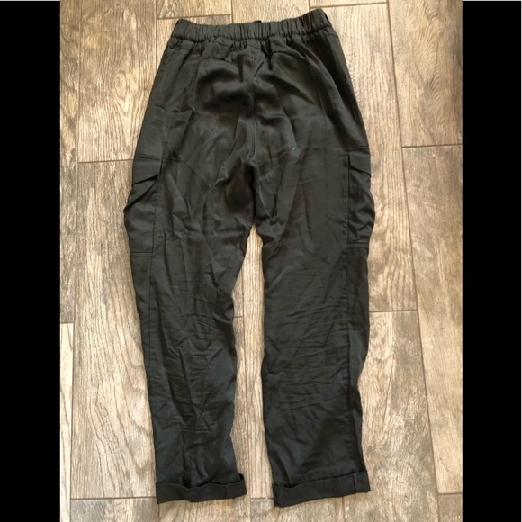 Lululemon pants - Picture 4 of 4